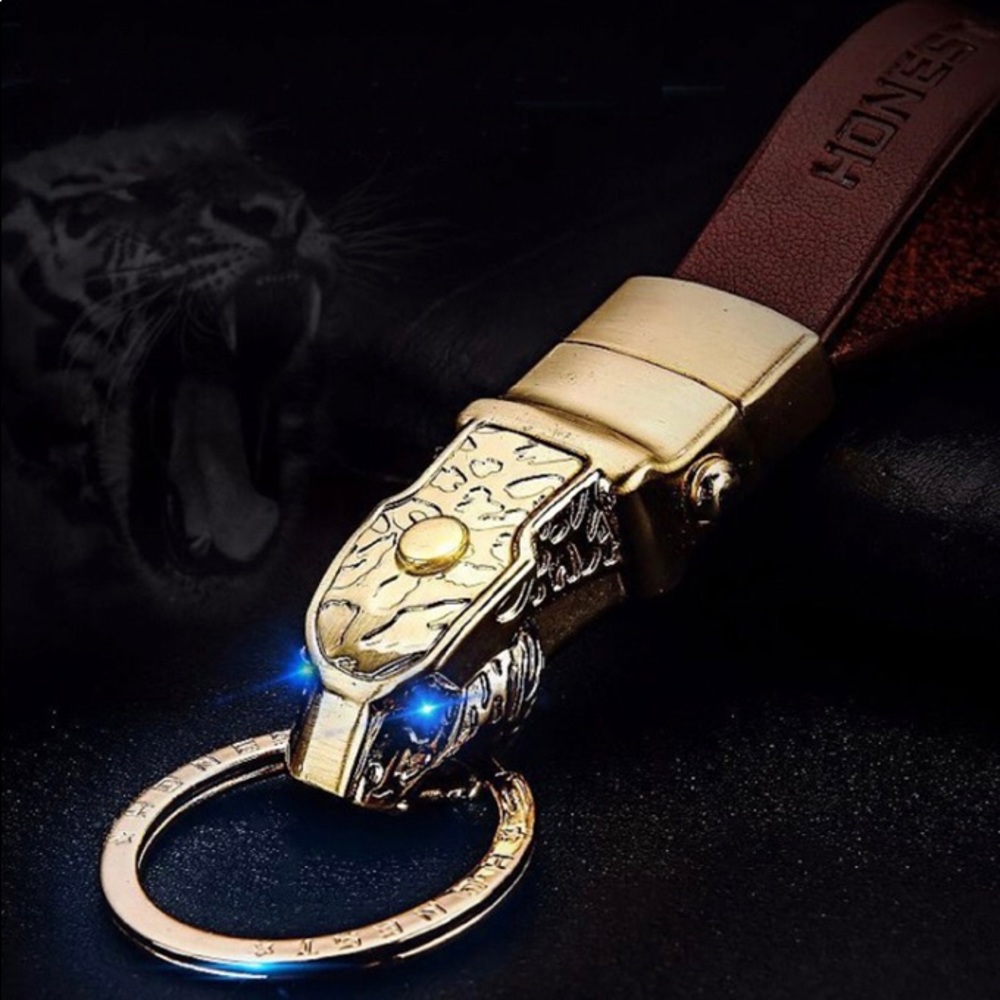 High-Grade LED Lighting Keychain - Picture 7 of 8